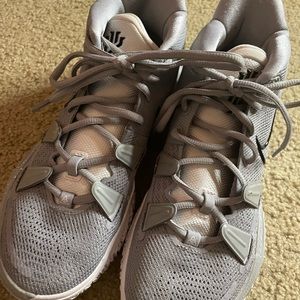 NIKE kyrie grey basketball shoes